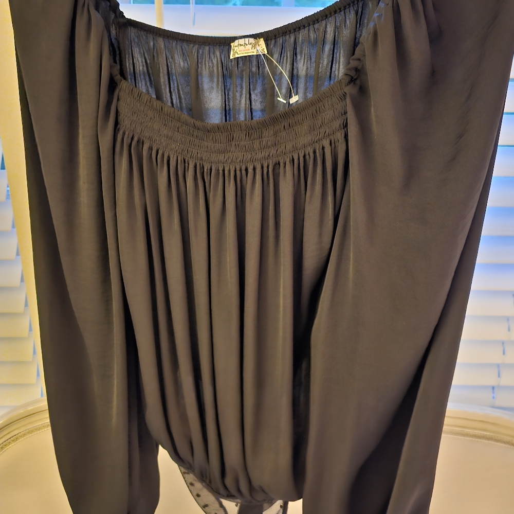 Free people balloon sleeve bodysuit, small, black